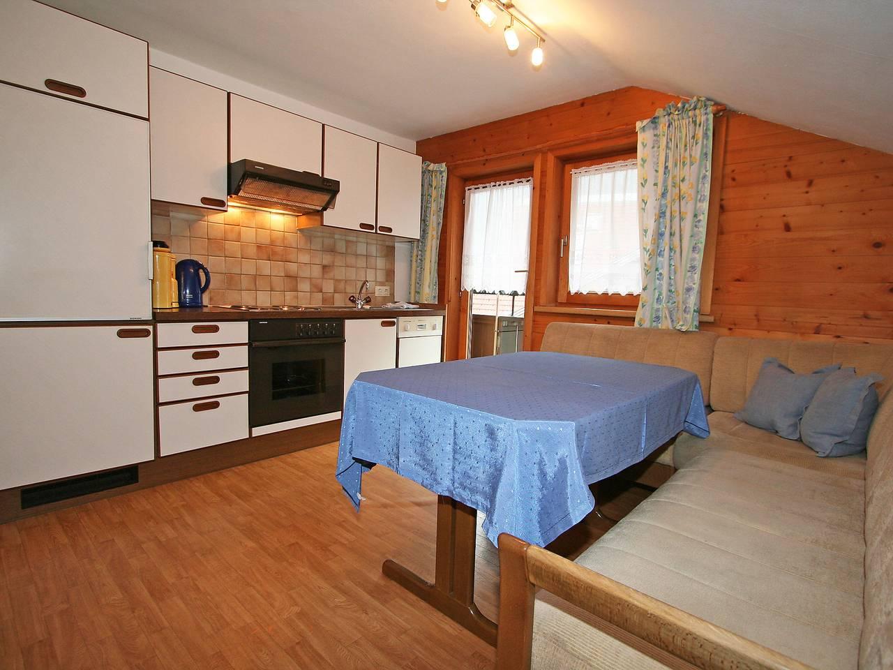 Sonnenheim met 2 slaapkamers en binnenzwembad in Mayrhofen, Zillertaler Alpen, Oostenrijk voor 4 personen foto 3