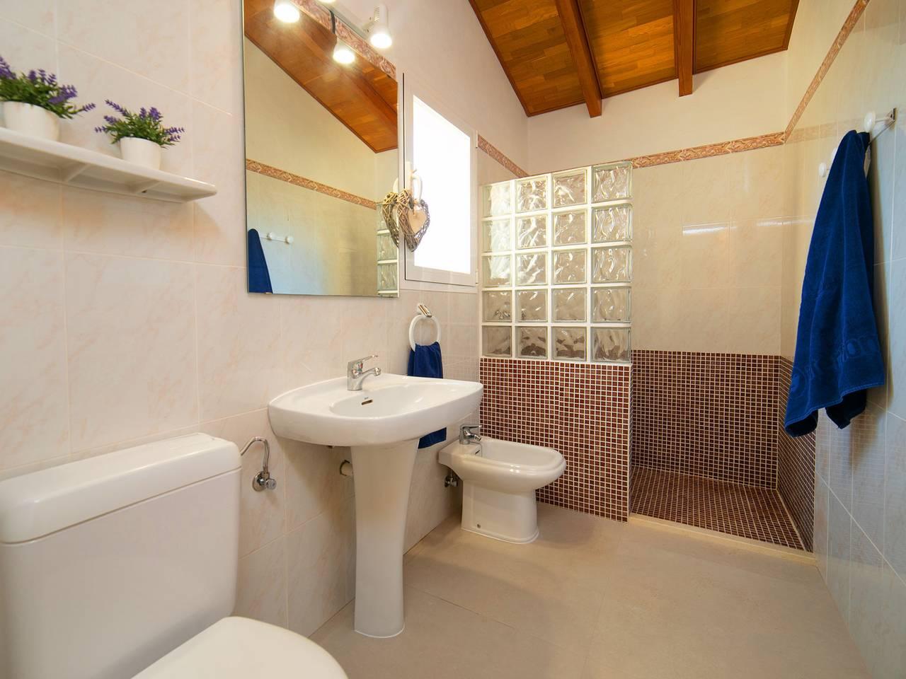 Vakantiehuis met privézwembad en zwembad in Costeres Urbanization, Calpe, Spanje voor 10 personen foto 24
