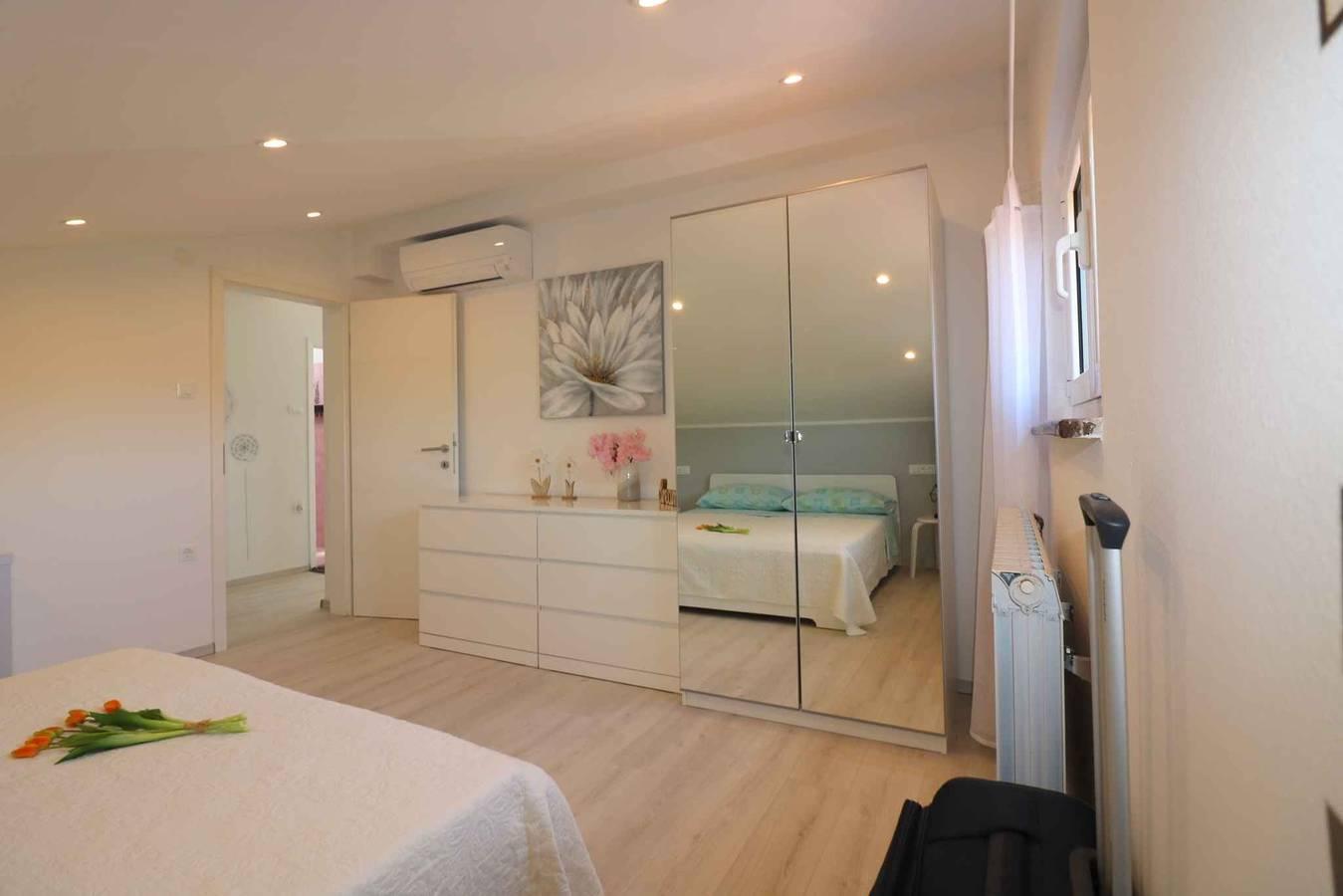 Vakantieappartement met buitenzwembad in Grad Poreč, Kroatië voor 6 personen foto 22