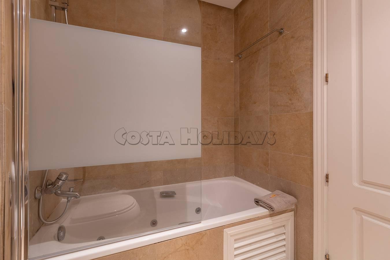 Marina real 213 in Playa Gaviotas, Manilva, Spanje voor 4 personen foto 24