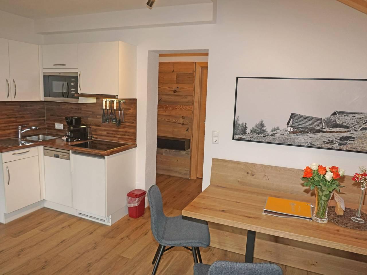 Vakantieappartement met sauna en 3 slaapkamers en terras in Ladis, Serfaus-Fiss-Ladis, Oostenrijk voor 6 personen foto 9