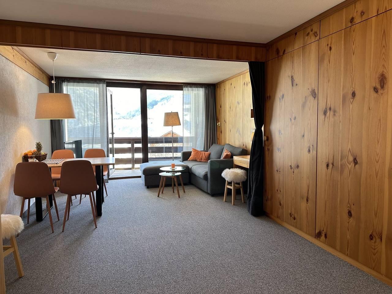 Vakantieappartement met binnenzwembad en zwembad in Disentis, Surselva, Zwitserland voor 4 personen foto 7