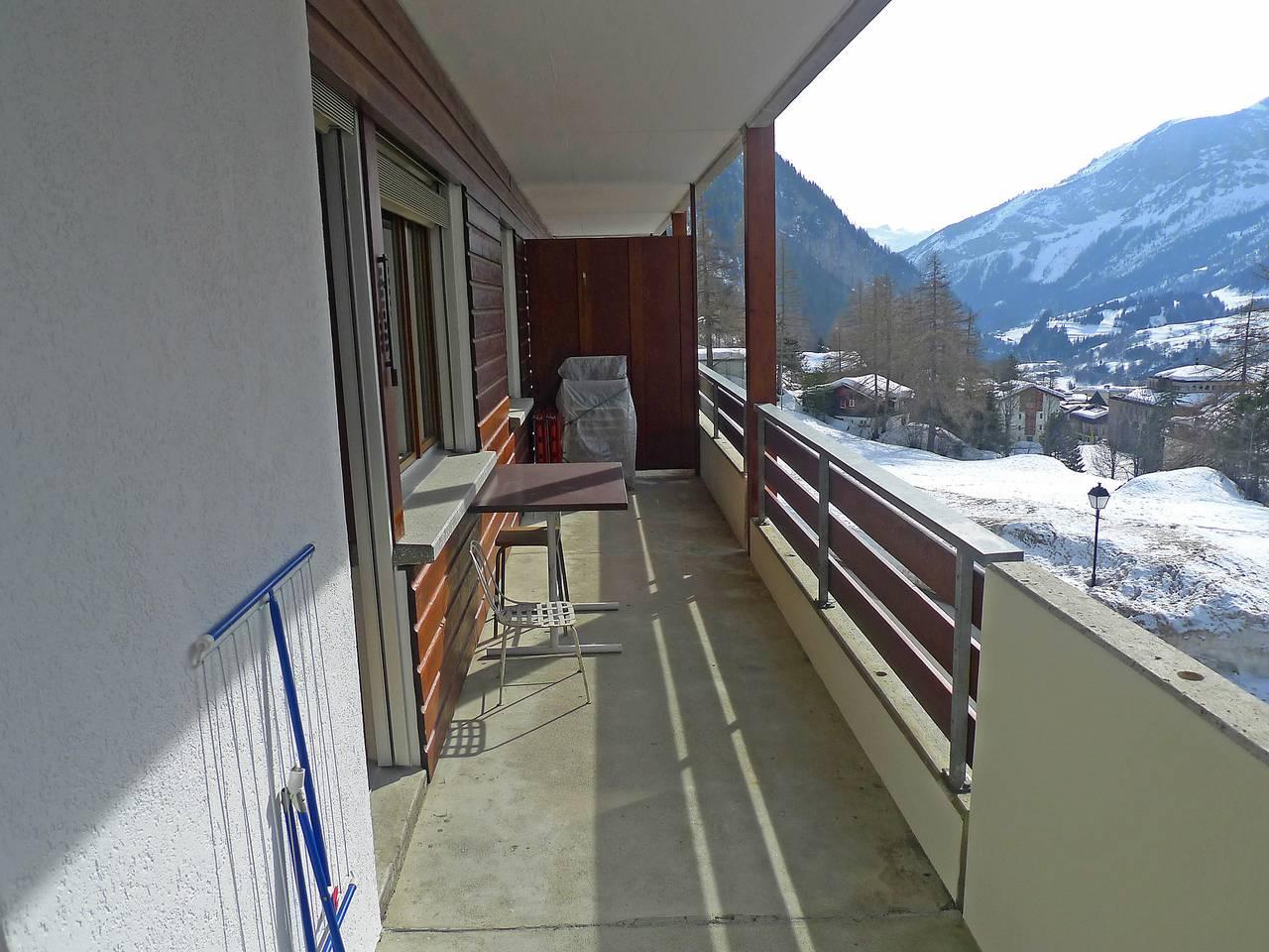 Vakantieappartement met 65 m², 1 slaapkamer en balkon in Leukerbad, Wallis, Zwitserland voor 4 personen foto 12