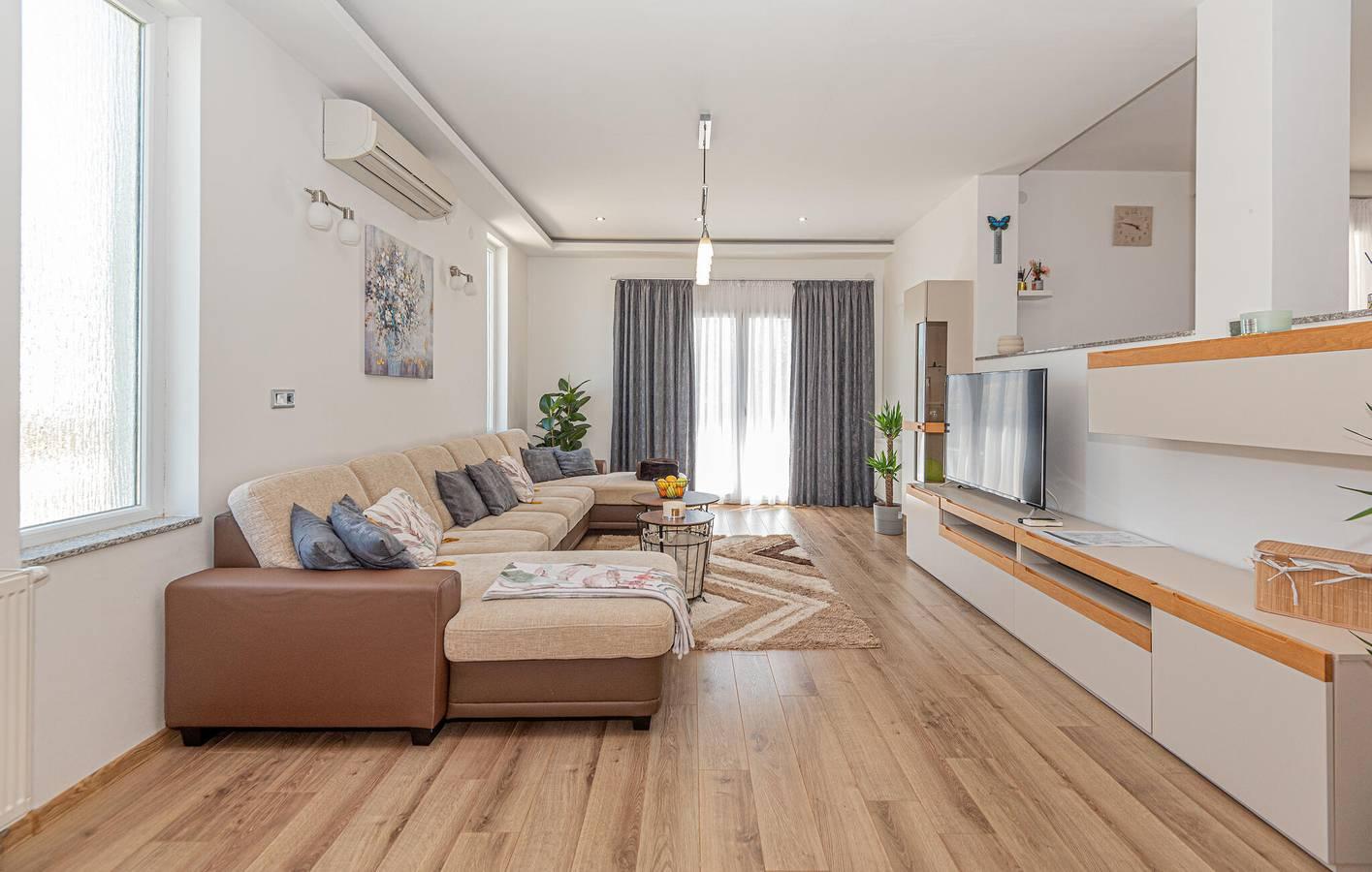 Charmant appartement van 200 m² nabij de rivier de Krka, met zwembad in Raslina, Šibenik-Knin, Kroatië voor 9 personen foto 21