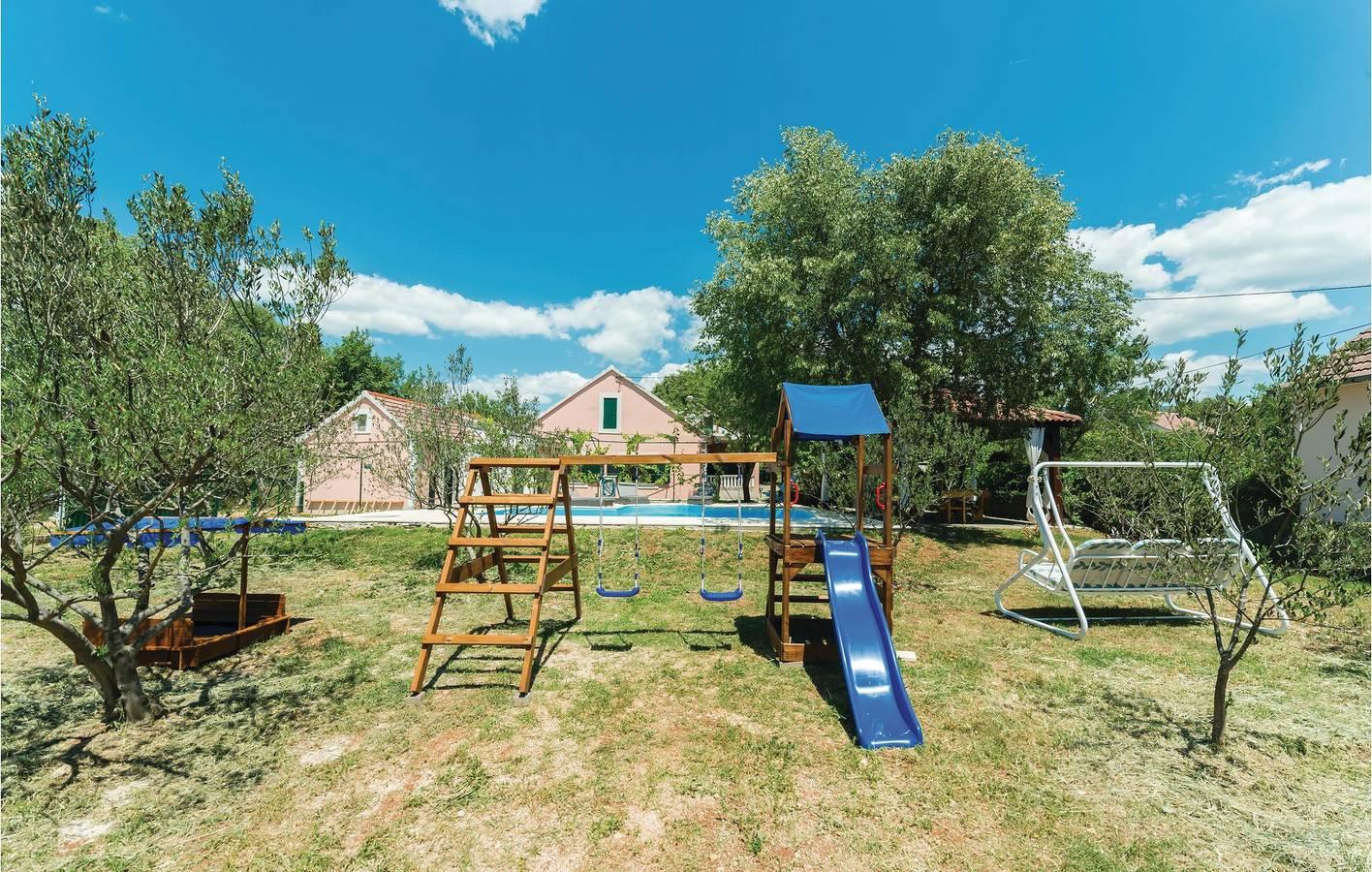 Vakantiehuis in Grad Drniš, Kroatië voor 6 personen foto 4