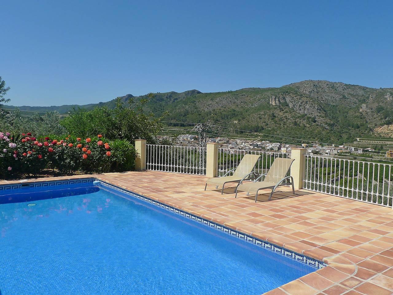 Vakantiehuis met privézwembad en zwembad in L'Atzúbia, Costa Blanca, Spanje voor 6 personen foto 21