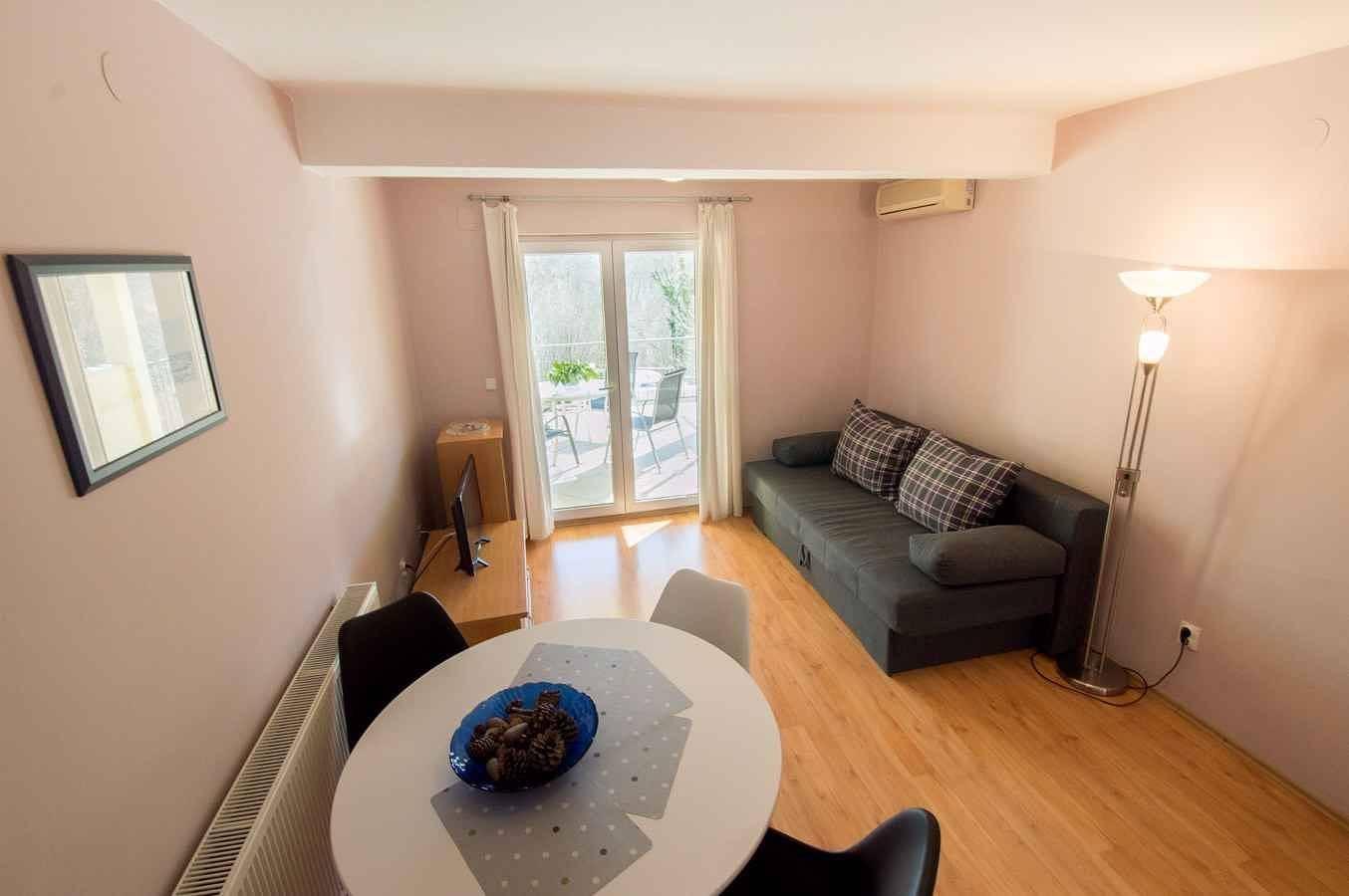 Vakantiewoning met airco en 45 m², 1 slaapkamer en sauna in Njivice, Krk, Kroatië voor 4 personen foto 19