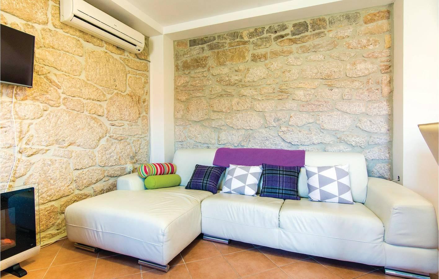 Charmant appartement met 2 slaapkamers, zwembad, terras en wifi in Obrovac, Zadar, Kroatië voor 6 personen foto 21