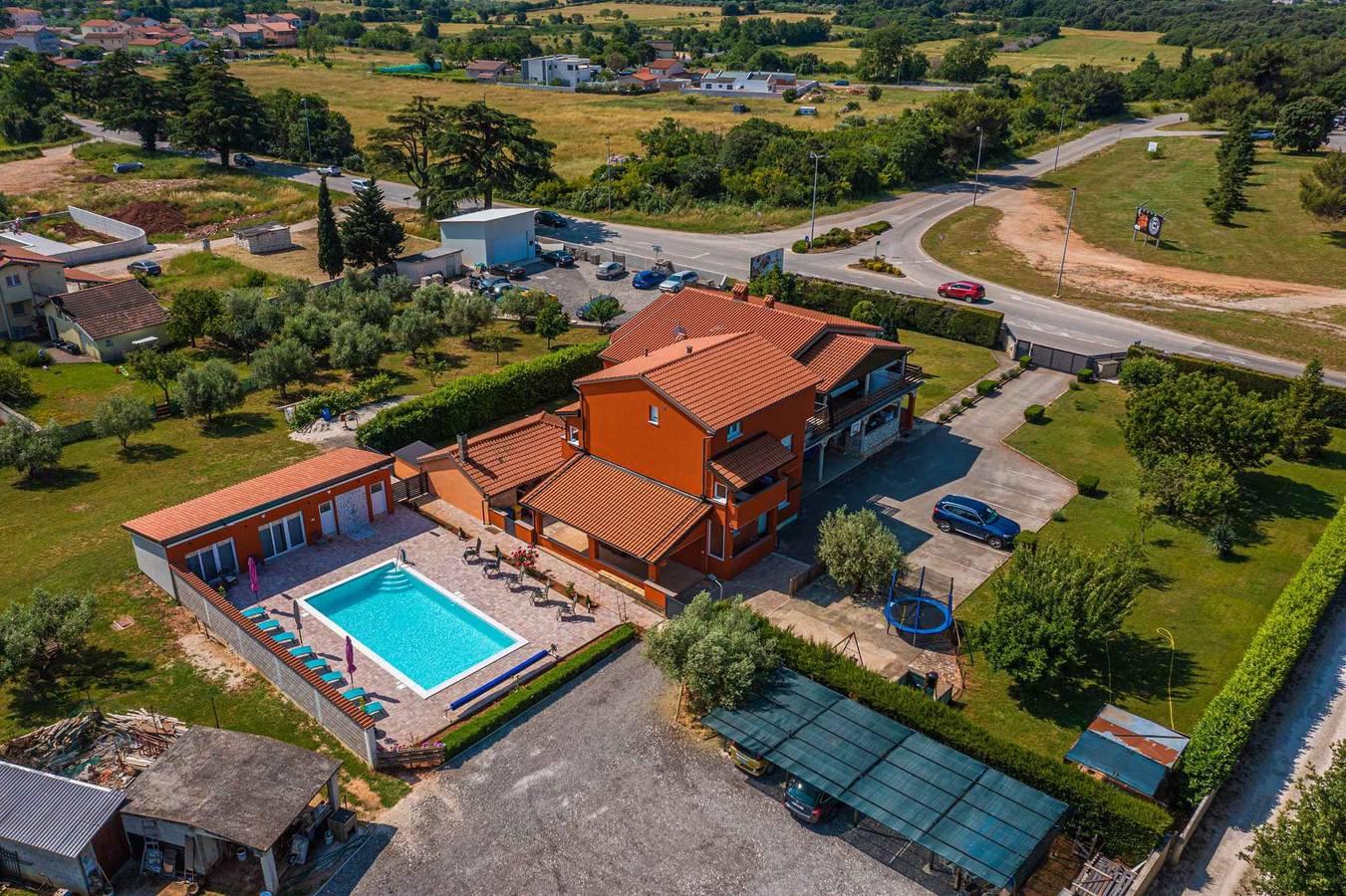 Vakantiehuis met grote tuin en airconditioning in Pula, Kroatië voor 3 personen foto 21