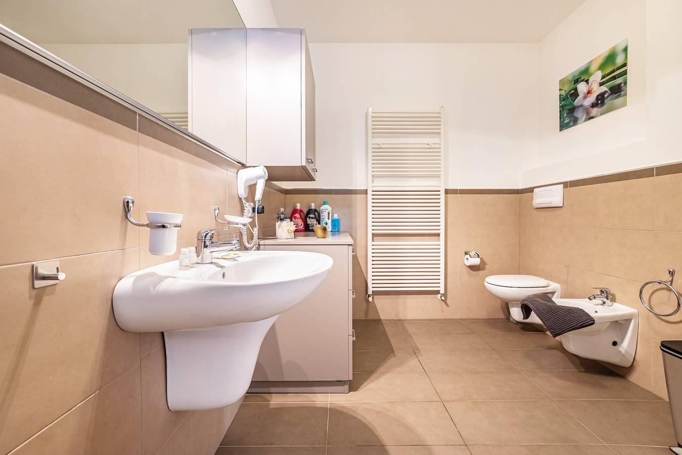 Appartement 'Residence La Villa Principe' met tuin, zwembad & Wi-Fi in Tignale, Garda Bergen, Italië voor 4 personen foto 22