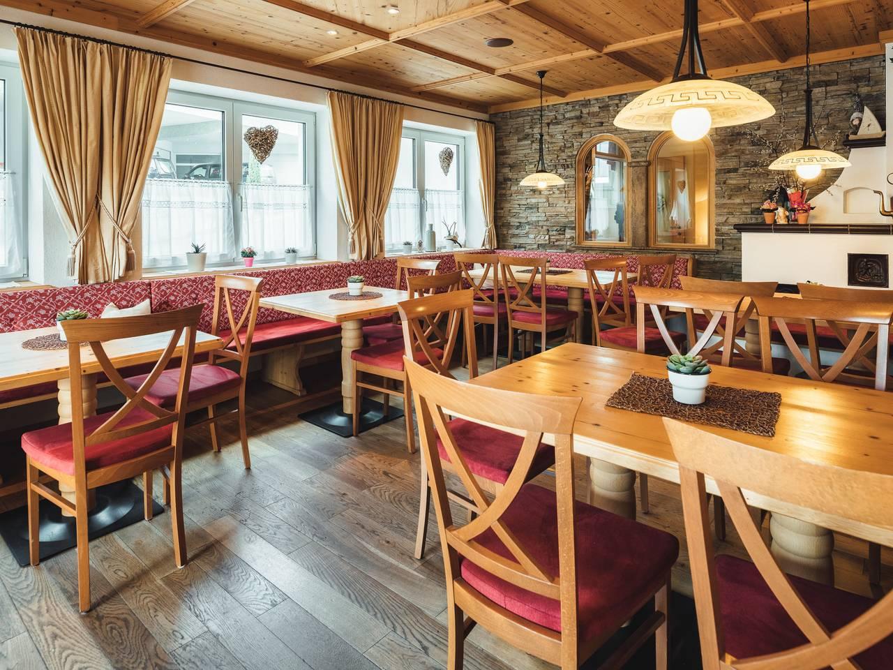 Vakantieappartement met sauna en 2 slaapkamers en terras in Ladis, Serfaus-Fiss-Ladis, Oostenrijk voor 6 personen foto 21