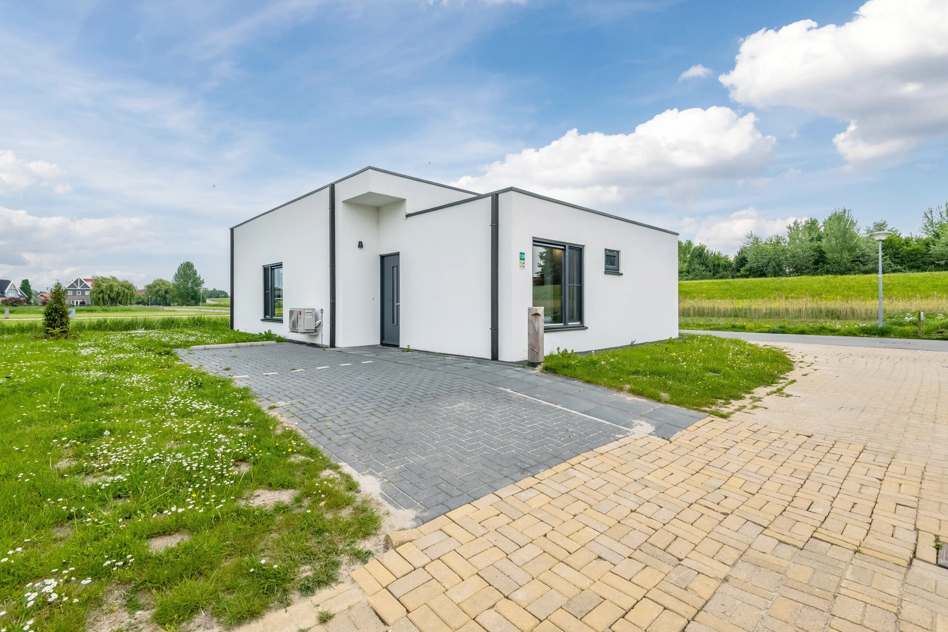 4-persoons bungalow, bungalow in Biddinghuizen, Nederland voor 4 personen foto 2